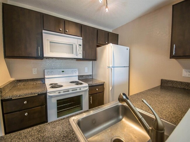 Building Photo - View At Bitter Lake