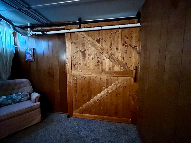 Building Photo - 1908 Kessler Blvd North Dr