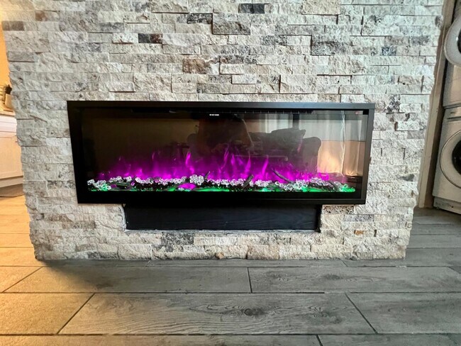 Building Photo - 497 Tahoe Keys Blvd