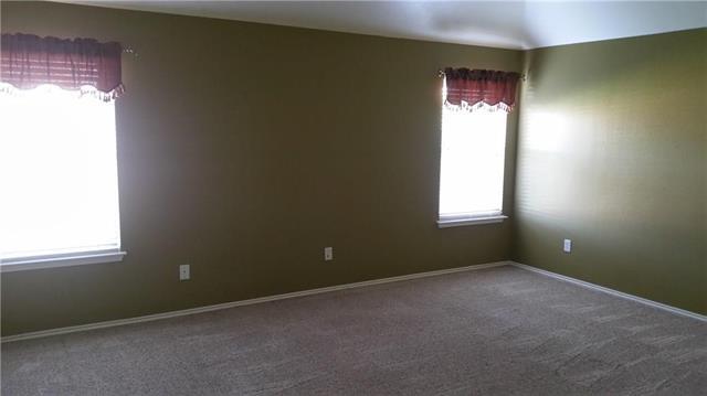 Building Photo - 517 Robinwood Rd