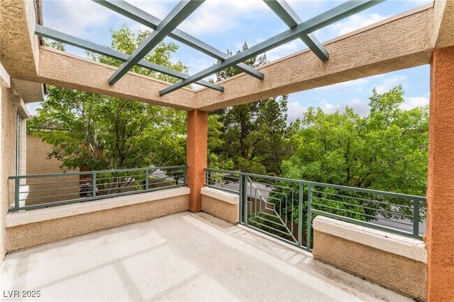 Building Photo - 10601 Pedal Point Pl