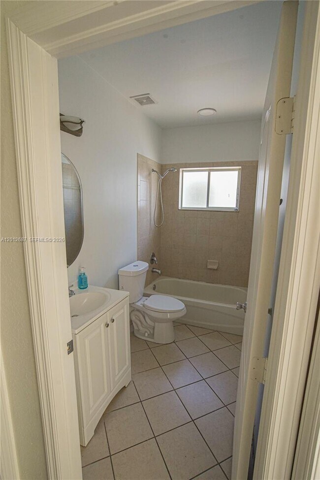 Building Photo - 1751 SW 154th Path