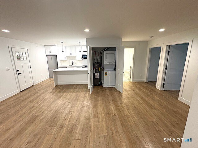 Building Photo - 25 Church St