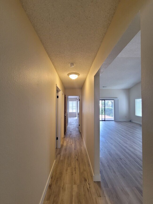 Building Photo - 5762 Cutter Loop