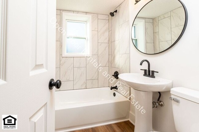 Building Photo - 1823 Griswold Dr