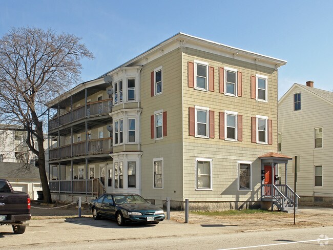 Building Photo - 312-314 Lake Ave