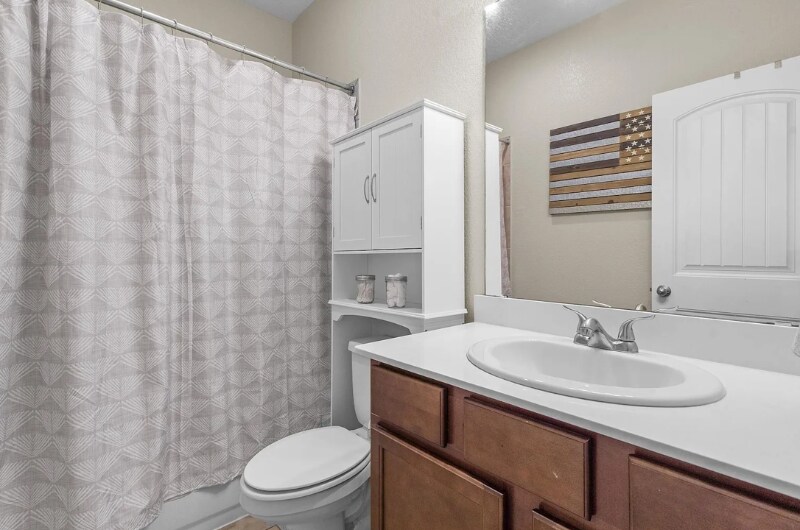 Building Photo - 1608 Torre St