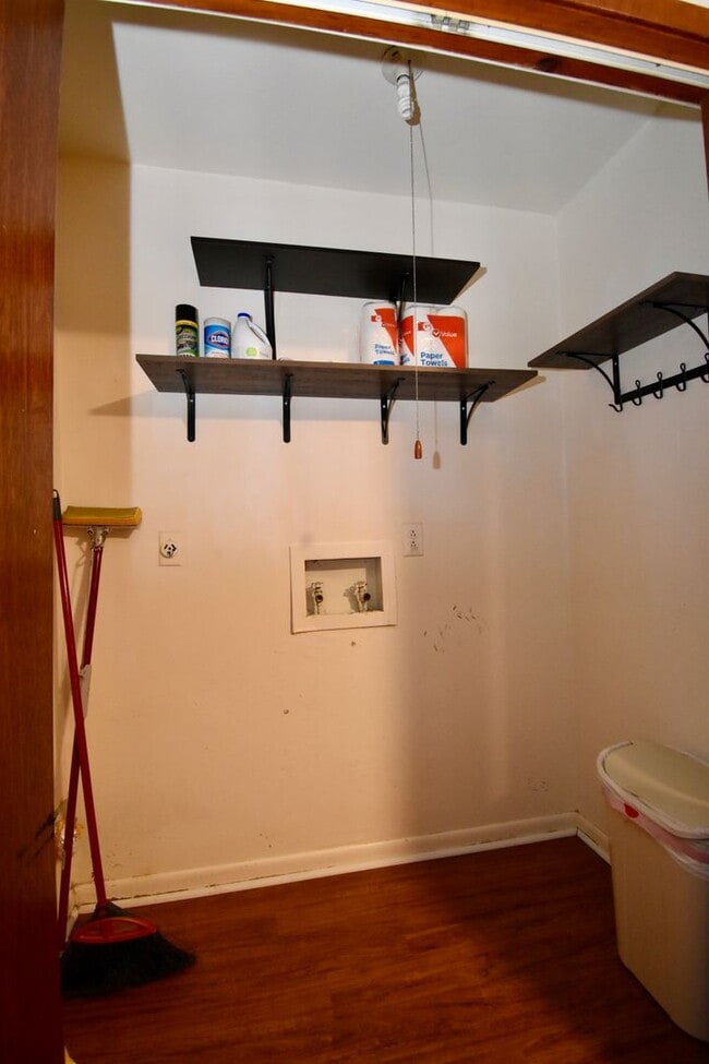 Building Photo - 4 Bedroom, 1.5 Bath Home in Ruston