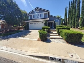 Building Photo - 25540 Pembrook Pl