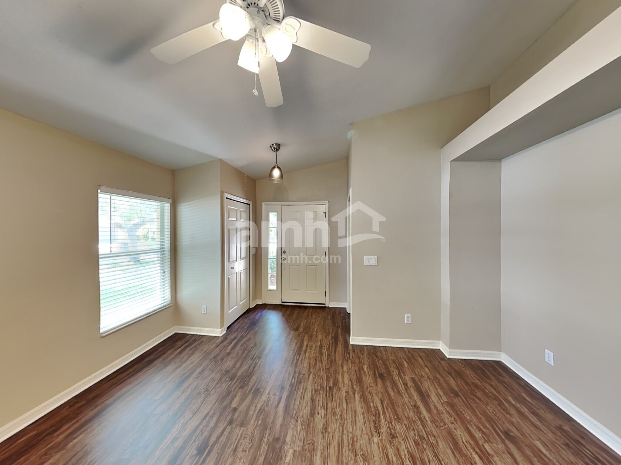 Building Photo - 11719 Crest Creek Dr