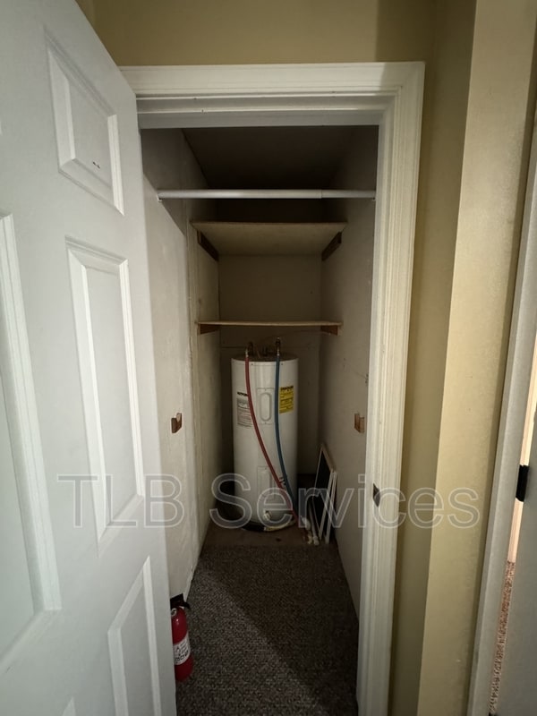 Building Photo - 1598 Heart Lake Rd