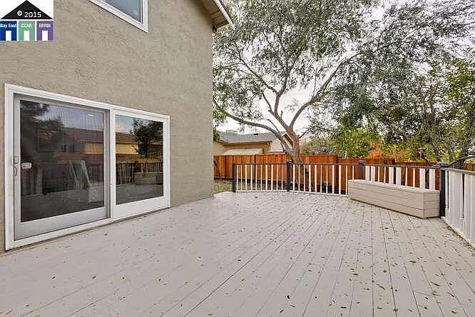 Building Photo - 845 Glenhill Dr