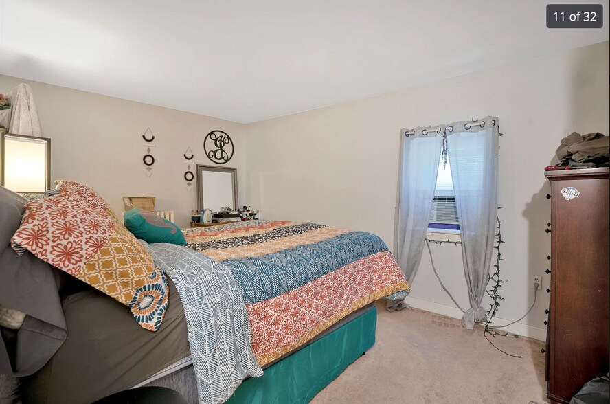 Building Photo - 60 State St