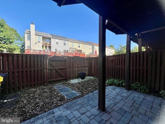 Building Photo - 2528 Ayr Ct