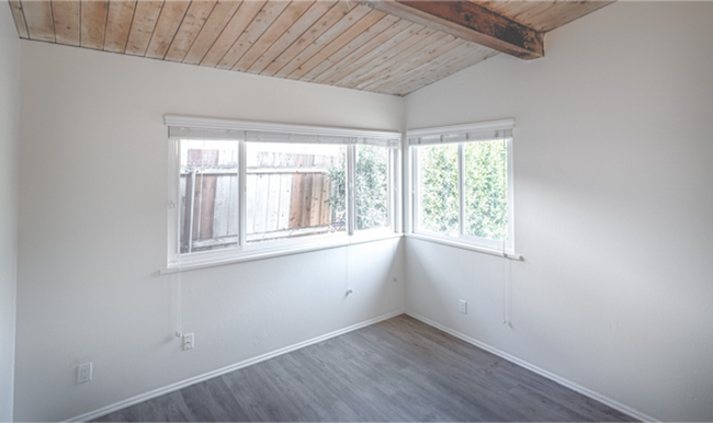 Building Photo - 2BD/1BA - Isla Vista