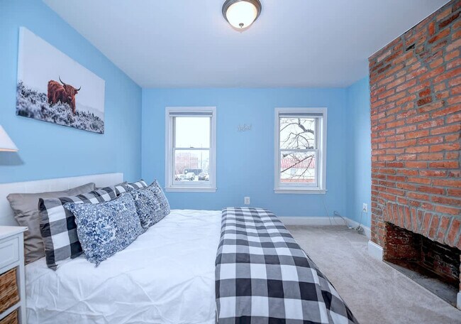 Building Photo - 519 S Chester St