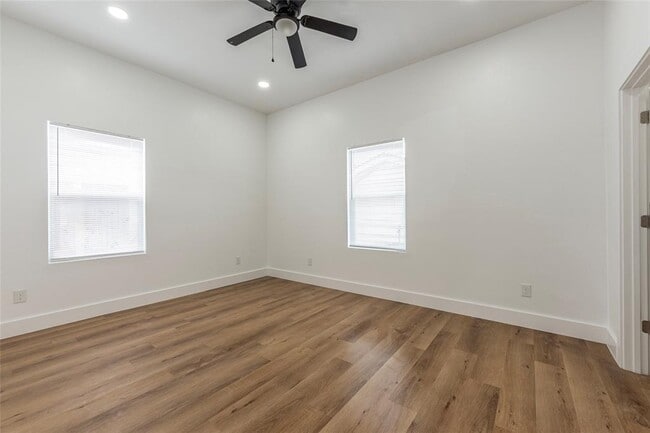 Building Photo - 9727 A/B Cargill St