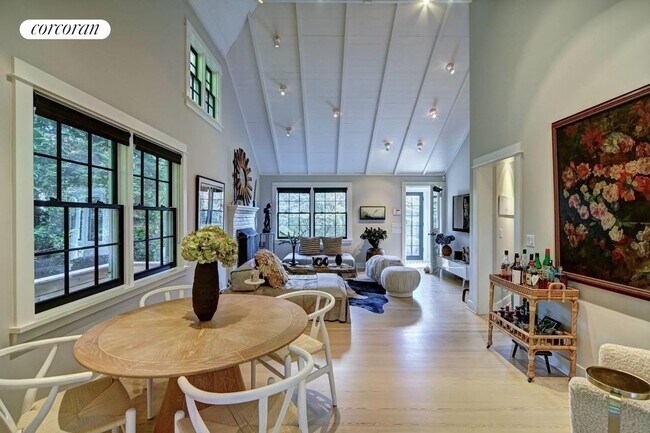 Building Photo - 95 Fordham Rd