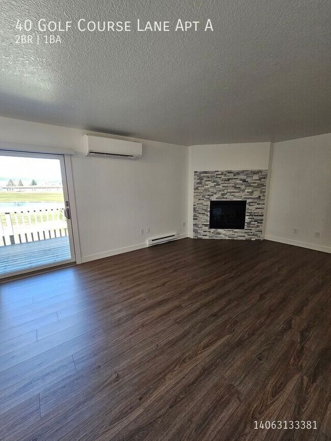 Building Photo - 40 Golf Course Ln