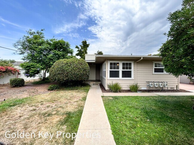 Building Photo - Welcome to this beautiful single-level hom...