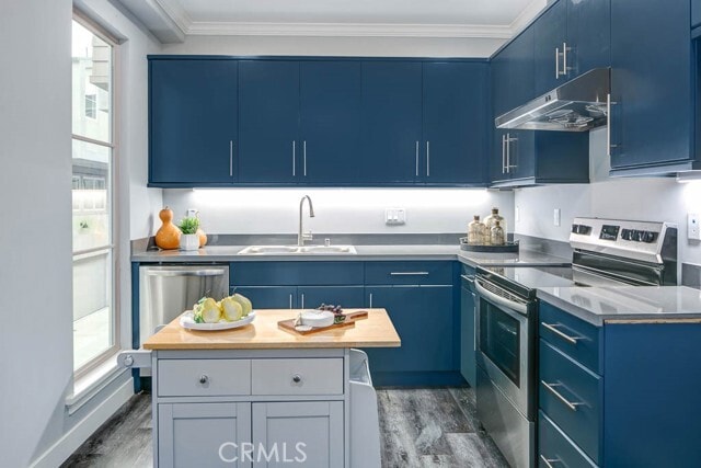 Building Photo - 530 Fano St