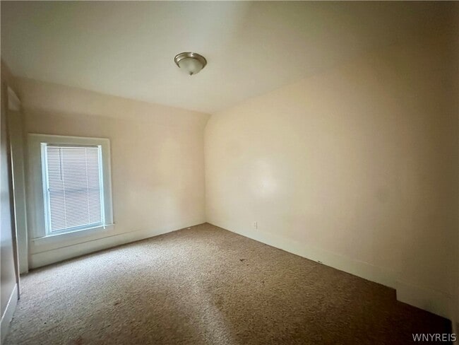 Building Photo - 34 Hayden St