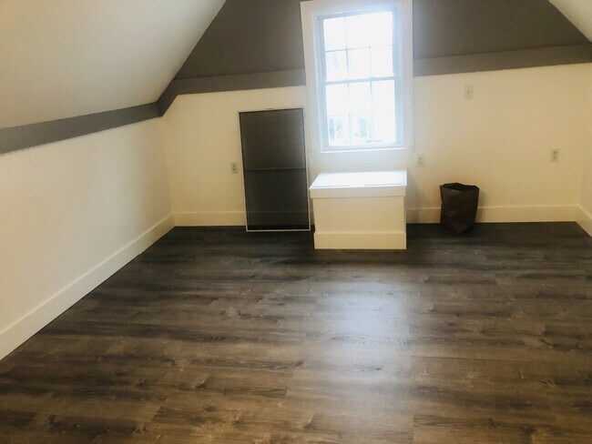 bedroom 22x12 - 6 Cardinal Rd