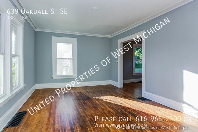 Building Photo - Tours Estimated to Begin 2/7 | 3 Bedroom 1...