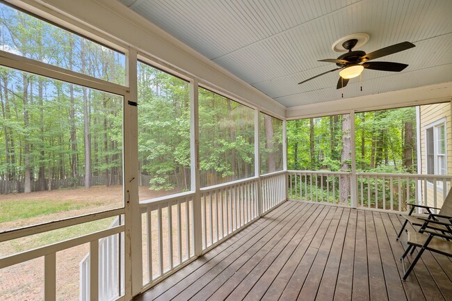 Building Photo - *Charming Farmhouse Style Retreat in Youngsville*