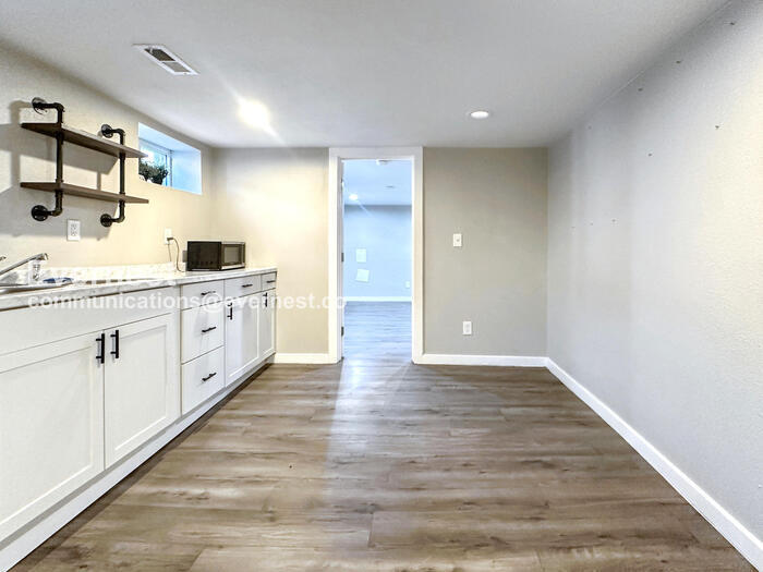 Building Photo - 2551 W 39th Ave