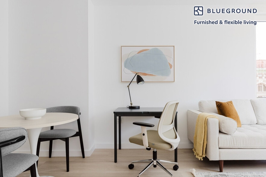 Building Photo - 150 Lawrence St