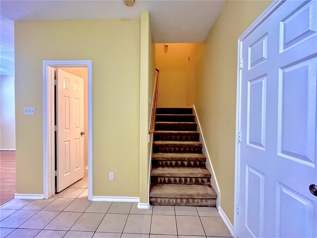 Building Photo - 16219 Sandy Path Ln