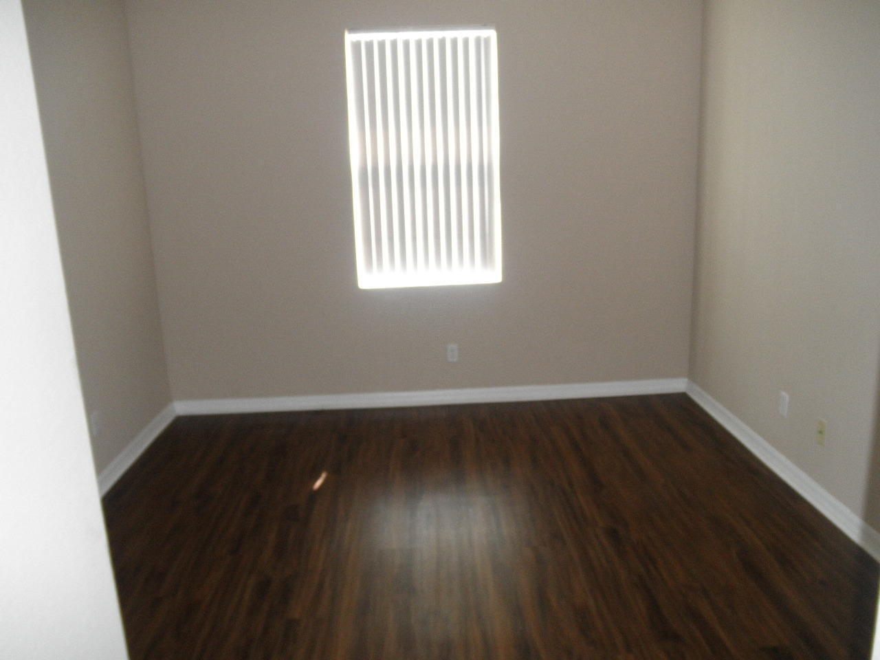Building Photo - 894 Pipers Cay Dr