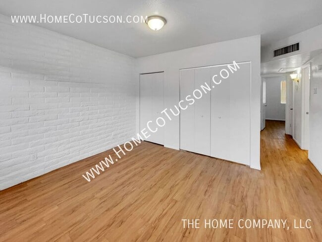 Building Photo - 2511 N Fontana Ave