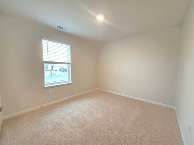 Building Photo - 1105 Albritton Ln