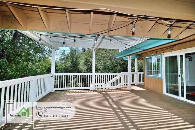 Building Photo - 3747 Sunday Ct