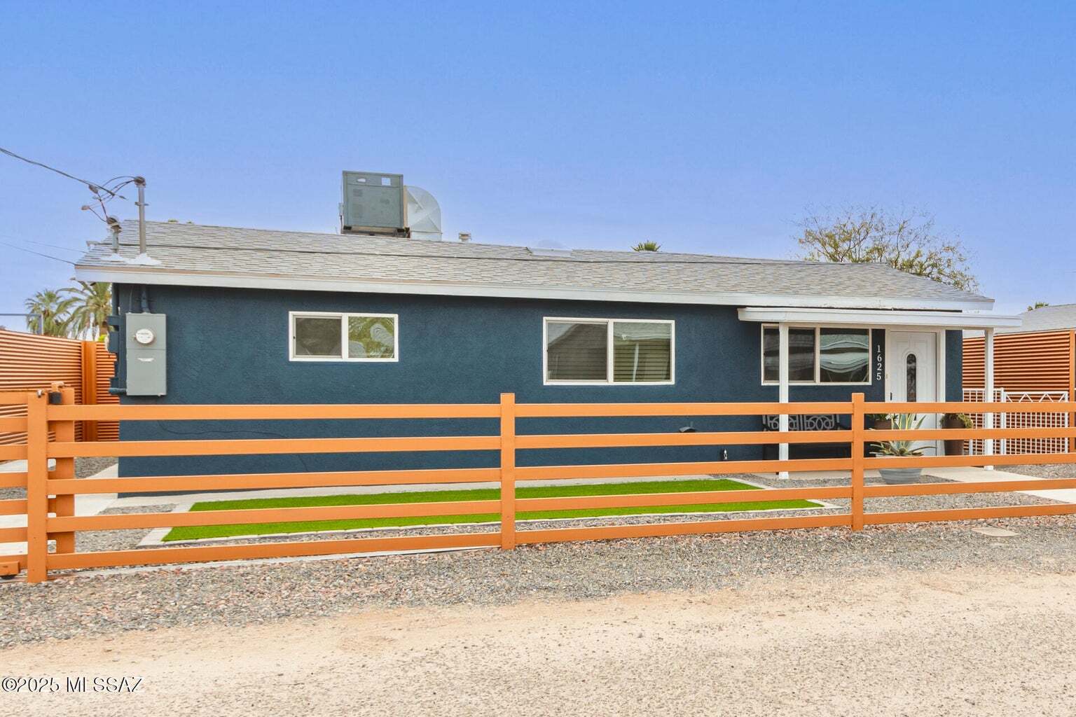 Building Photo - 1625 W Buckeye Ln