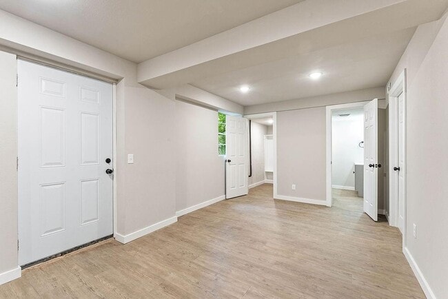 Building Photo - 16 Duvall Ln