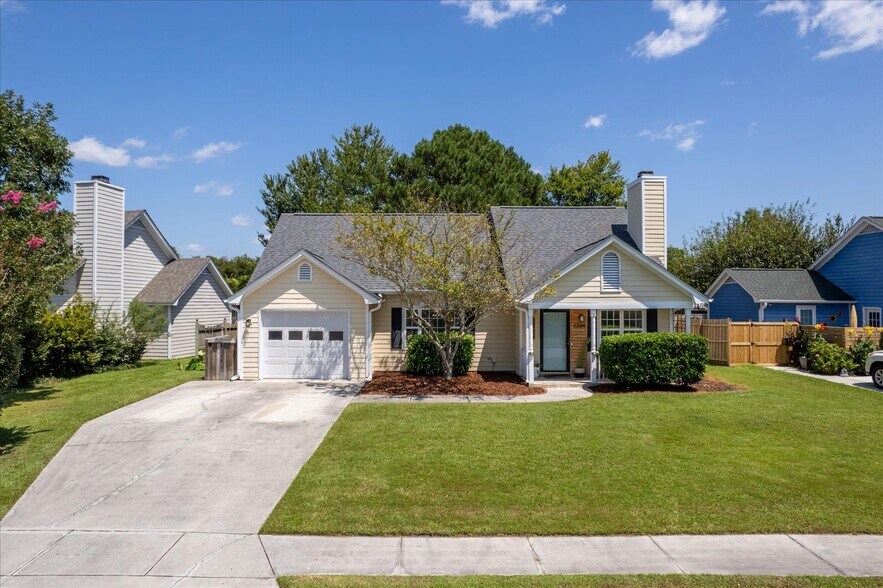 Home Sweet Home - 2204 Loblolly Ct