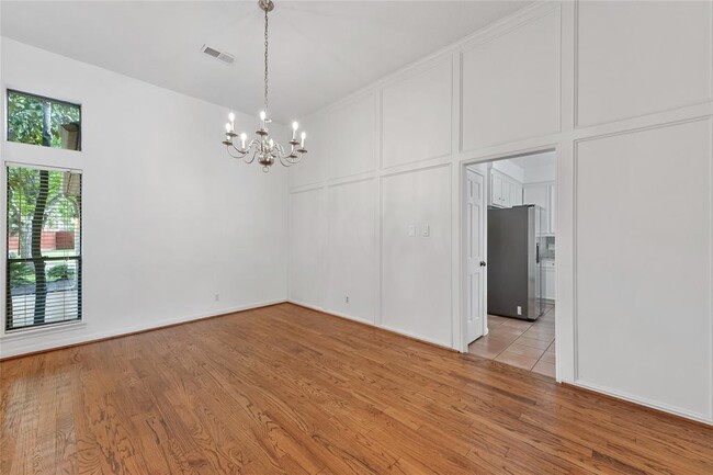 Building Photo - 13127 Waldemere Dr