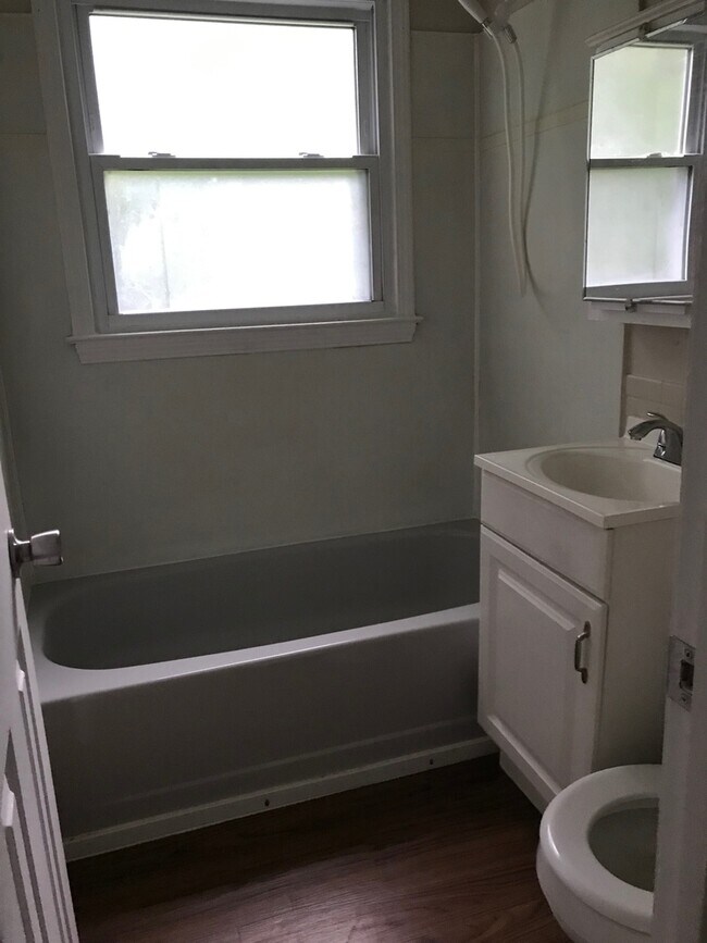 Building Photo - 1320 S Crane St