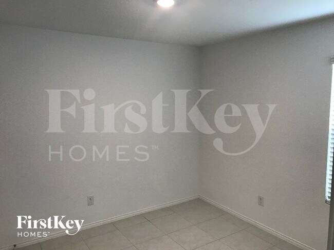 Building Photo - 14837 Firerock Rd