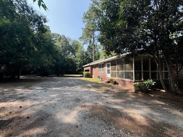 Building Photo - 843 Brandy Rd