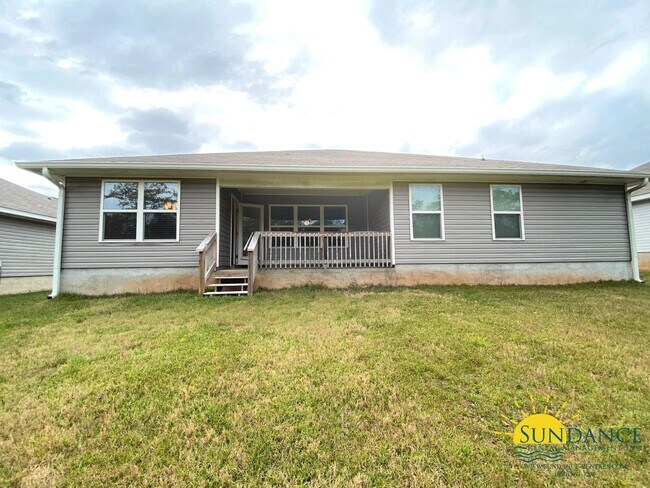 Building Photo - 4636 Plover Dr