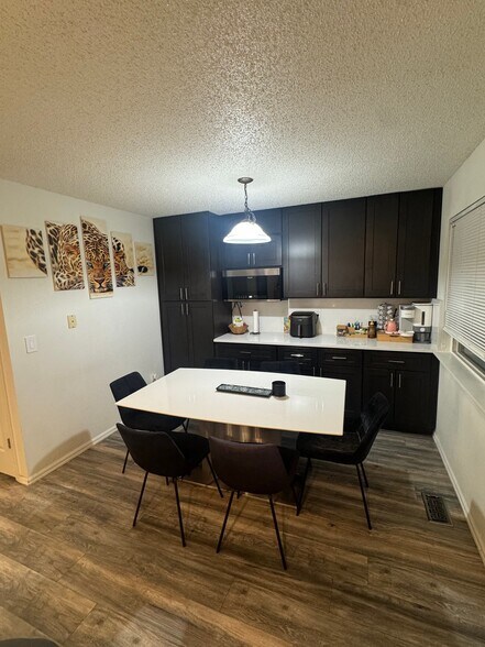 Building Photo - 4925 Enid Way