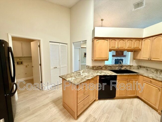 Building Photo - 8723 Imperial Ct