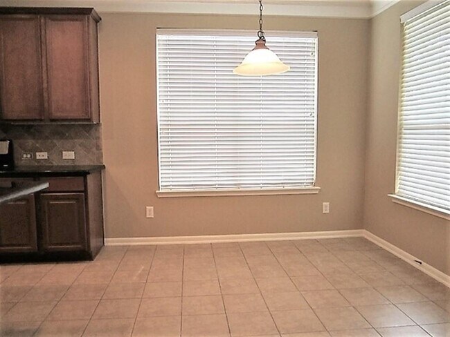 Building Photo - 12403 Fort Dupont Ln
