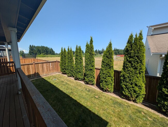 Building Photo - LIKE-NEW 4 bedroom home in Lacey!