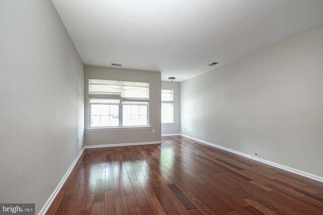 Building Photo - 79 Tattersall Dr