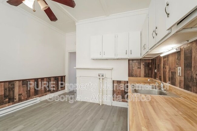 Building Photo - 312 Walton Wy